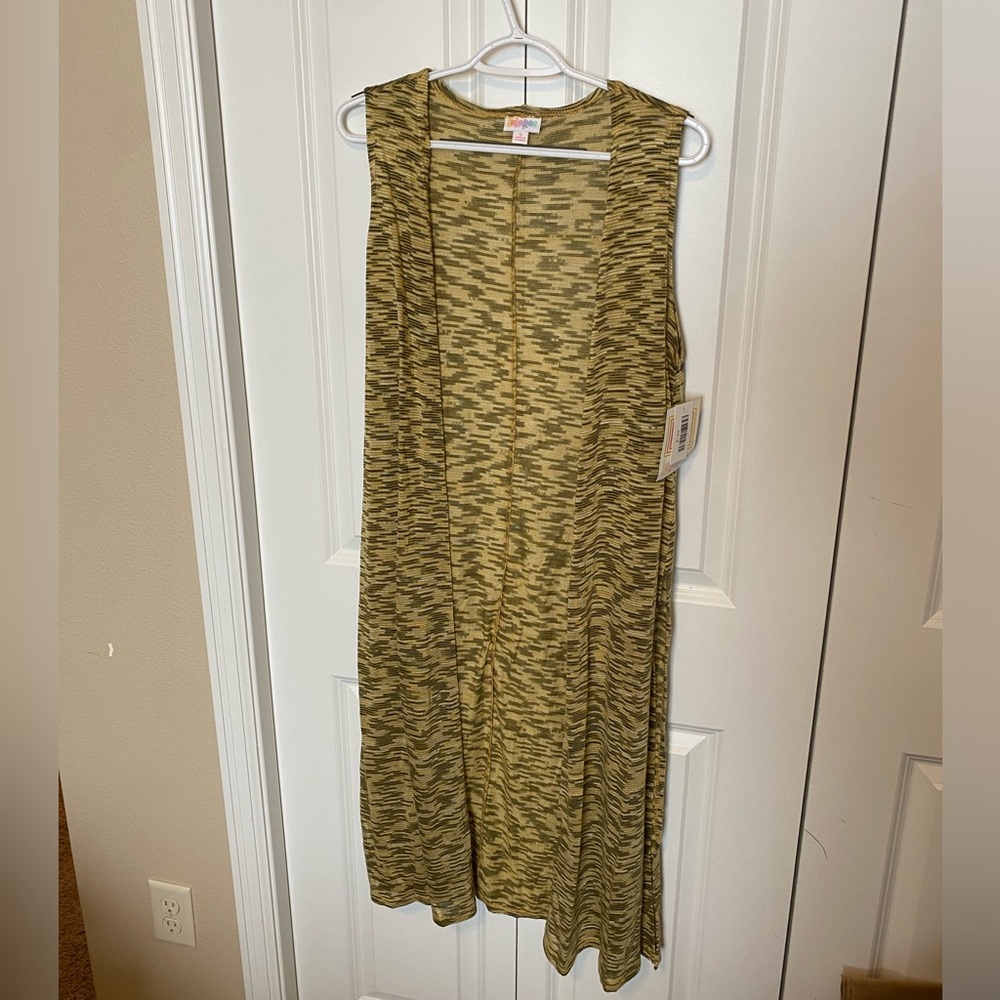 NWT LuLaRoe Joy longline vest, green mixed print
